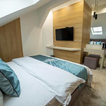 Ni Apartmanski Smestaj King Bo מראה חיצוני תמונה